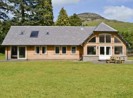 Oak Lodge, hotel em Saint Fillans