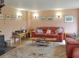 Cherry Tree Cottage, pet-friendly hotel in Bovey Tracey