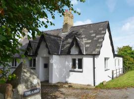 Tre Anna Lodge, cottage in Dwyran