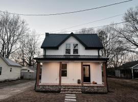 Peaceful Sears, Roebuck and Company Mail Order Home., hotel a Henderson