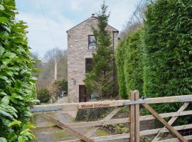 Wood Cottage, vacation rental in Whaley Bridge