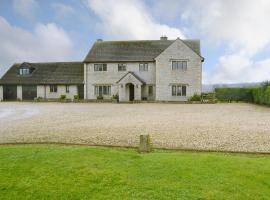 Canon Court Farm, hotel with parking in Haydon