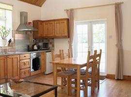 Valley Farm Cottage, holiday home in Sudbourne