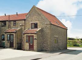 Black Bull Cottage, hotel with parking in Ugthorpe