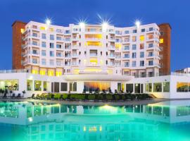 里亞德摩加多爾海景大酒店及水療中心，丹吉爾的飯店