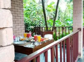 Oasis Safari Cottage