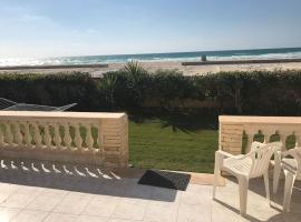 Open Sea view villa in North Coast, hotel en Alejandría