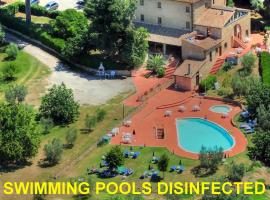 볼테라에 위치한 호텔 Hotel Residence Villa Rioddi