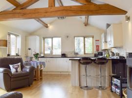 The Hayloft, holiday home in Stourport