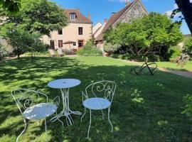 Le Clos de la Fuie, La Perrière, Perche, hotel u gradu 'La Perrière'