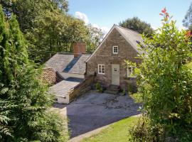 Anvil Cottage, alojamento para férias em Blakeney