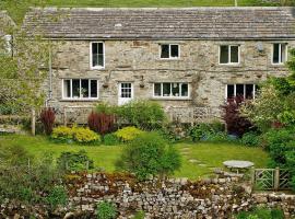 Elm Cottage, holiday home in Beckermonds