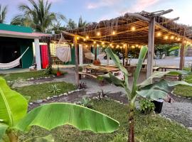 Hostel Flakos, hôtel avec parking à Zihuatanejo