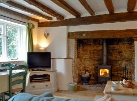 Three Ash Cottage, hotell i Bungay