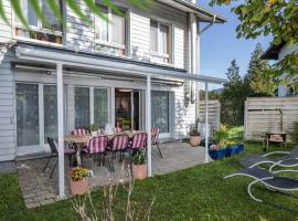 Hadassa Apartment Maranatha / Selah, pet-friendly hotel in Steffisburg