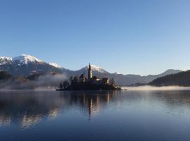 Maline Apartments, golfhotel in Bled