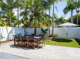 The Oasis has a private courtyard and ideal location to walk, huisdiervriendelijk hotel in Noosa Heads