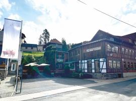 Gasthof & Pension "Schwarzer Adler", hotel v destinaci Masserberg