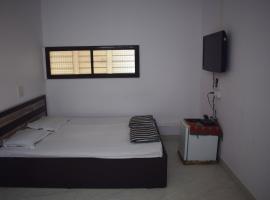 Adyeshwari Home Stays, Aurangabad, hotel v destinácii Aurangabad