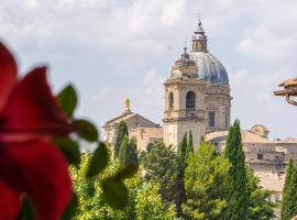 Hotel Mom Assisi, хотел в района на Santa Maria degli Angeli, Асизи