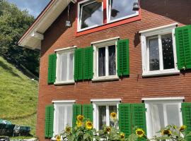 Private Room in an old Farmhouse near Vaduz, cheap hotel in Sevelen