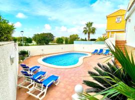 14 VILLA relax private pool: Puerto Marino'da bir daire