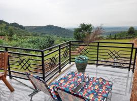 Lake View Oasis, Villa and Holiday Home, holiday home in Kisubi