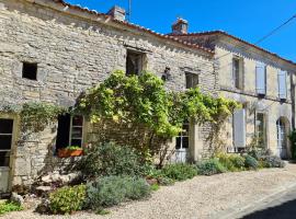 La Maison du Commandeur, hotel dengan parking di Maine-de-Boixe