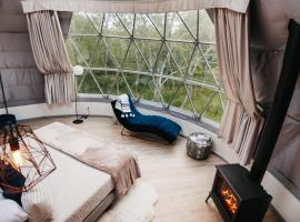 FlowEdge Riverside Getaway, khách sạn ở Meaghers Grant