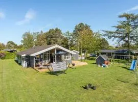 Stunning Home In Bog By With Sauna