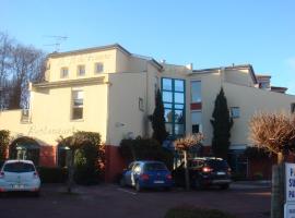 Le Gil De France, hotel v destinaci Montbrison
