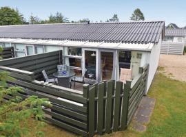 One-Bedroom Holiday Home in Vejers Strand, cottage in Vejers Strand