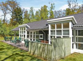 Rubinsøen Skovhuse, hotel sa Hasle