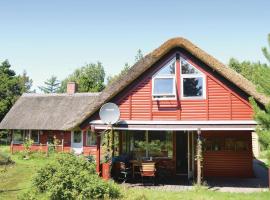 4 Bedroom Awesome Home In Rm, hotel in Vesterhede