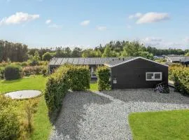 Amazing Home In Glesborg With Kitchen