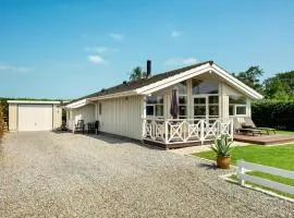 Cozy Home In Haderslev With Kitchen