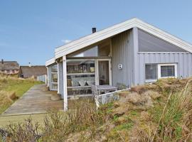 Holiday Home Fanø 41 โรงแรมในเฟนู