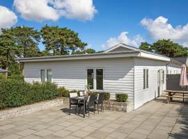 Nice Apartment In Nexø With Wifi, hotel de lujo en Neksø
