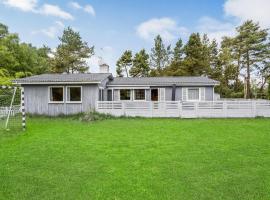 Amazing Home In Væggerløse With Wifi, hotel in Væggerløse