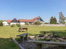 Beautiful Home In Klemensker With Wifi, hotel v destinaci Klemensker