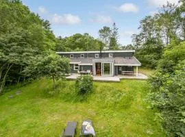 Beautiful Home In Glesborg With Sauna