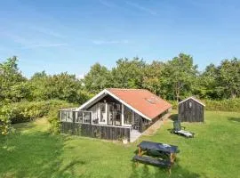 Two-Bedroom Holiday Home In Skjern