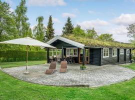 Nice Home In Jgerspris With 2 Bedrooms And Wifi – hotel w mieście Hornsved