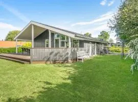 Cozy Home In Juelsminde With Wifi