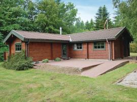 3 Bedroom Stunning Home In Roslev, feriebolig i Roslev