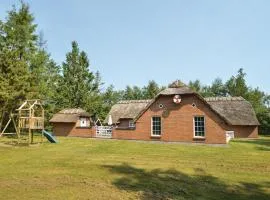 Stunning Home In Væggerløse With Sauna