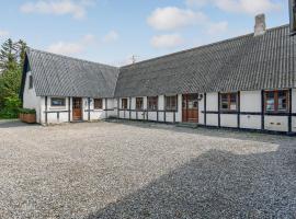 Amazing Home In Søllested With Wifi, wellness hotel v destinaci Søllested