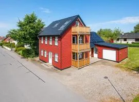 Three-Bedroom Apartment In Bagenkop