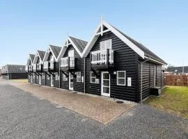 Two-Bedroom Holiday Home In Blavand