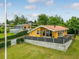 Three-Bedroom Holiday Home In Haderslev